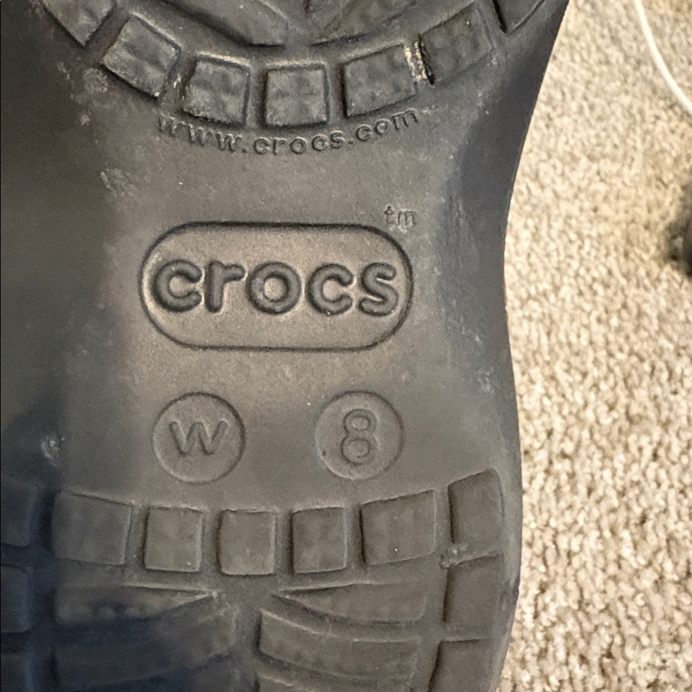 Multicolor Graphic Crocs - Picture 4 of 4